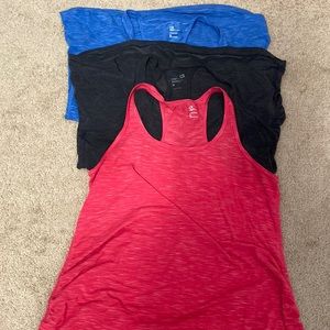 LOT of 3 GAP maternity workout tank tops